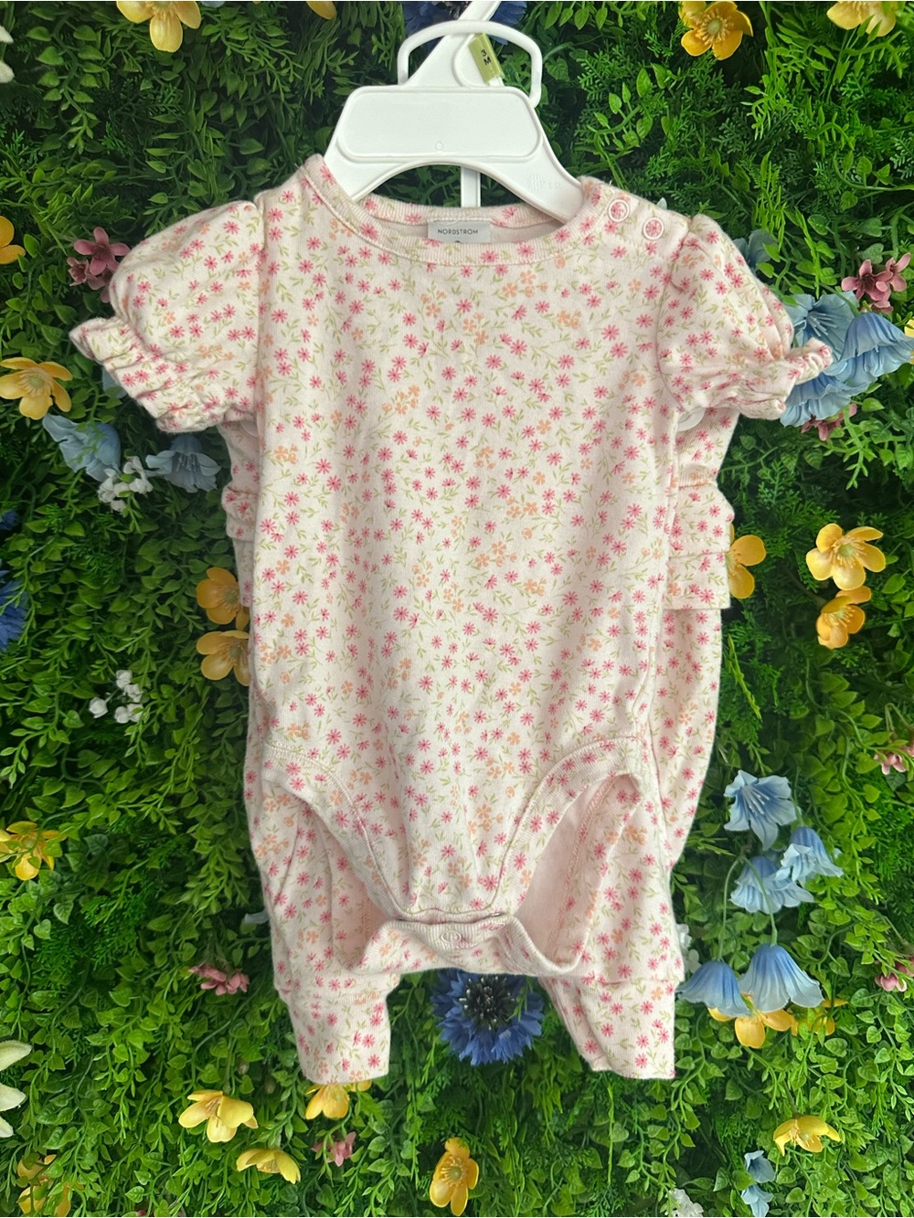 NORDSTROM Floral Baby Girl Pink Two Piece Outfit Onesie Pants - 0-3 Months